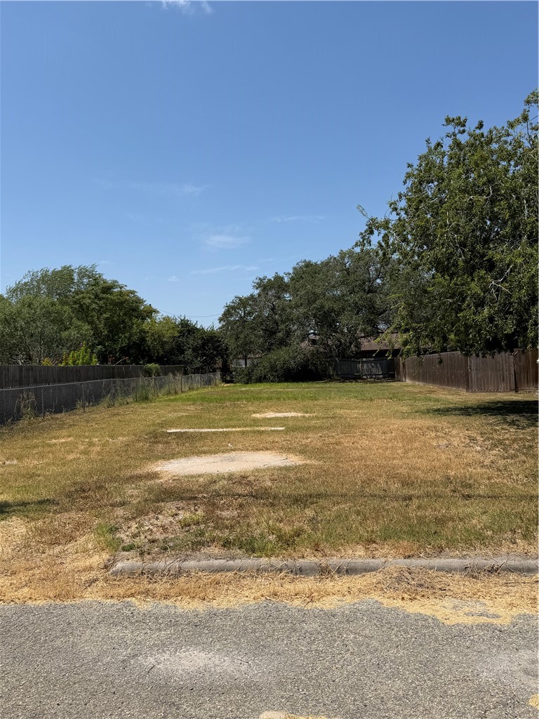 720 Avenue G Property Photo 1