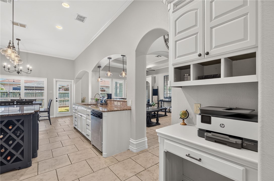 6526 Macarena Dr Property Photo 12