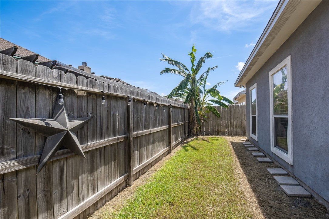 6526 Macarena Dr Property Photo 38