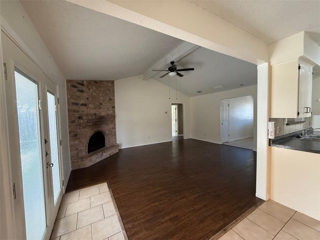 2204 Matagorda Dr Property Photo 6