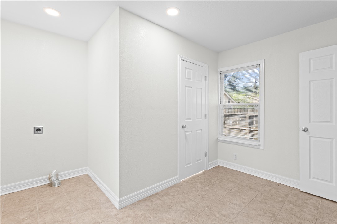 1538 Brentwood Dr Property Photo 19