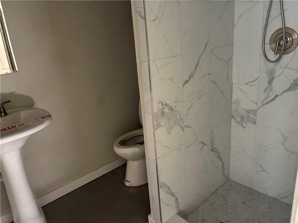 4234 Dakin Pl Property Photo 6