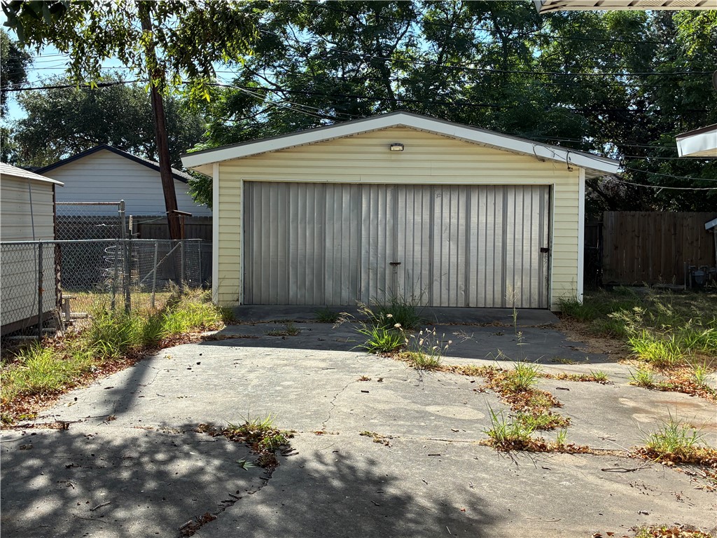 4234 Dakin Pl Property Photo 11
