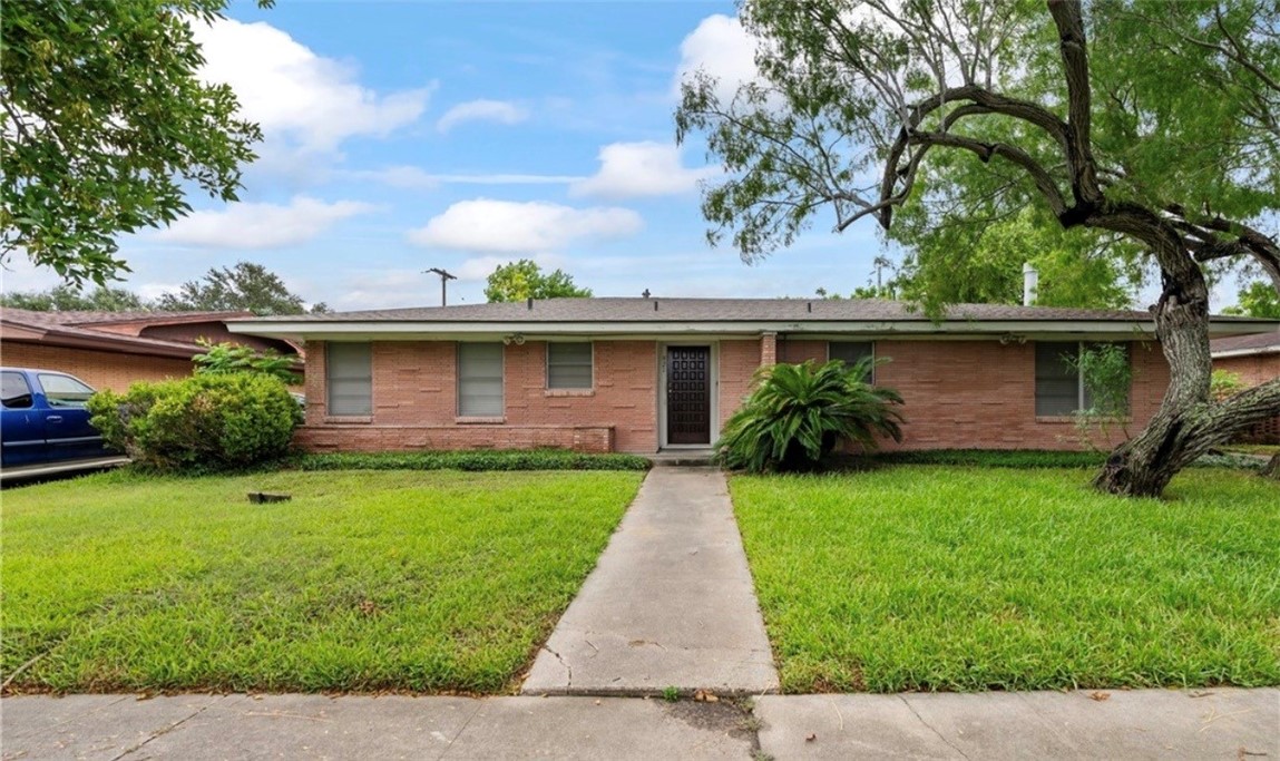 921 Barracuda Pl Property Photo 1
