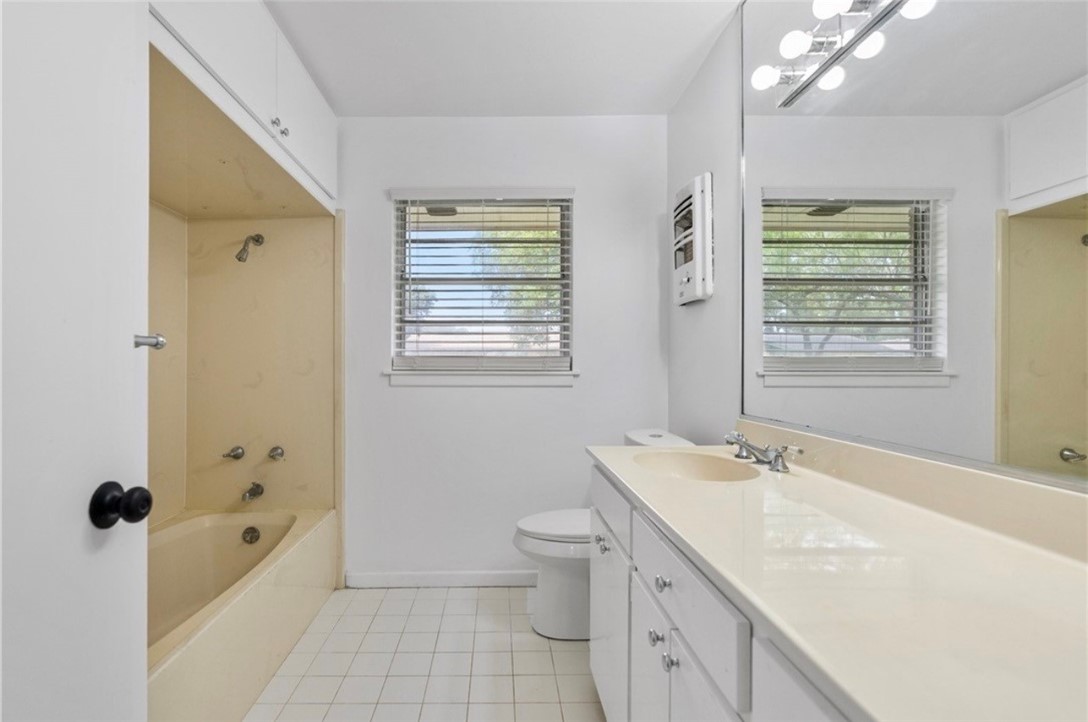 921 Barracuda Pl Property Photo 17