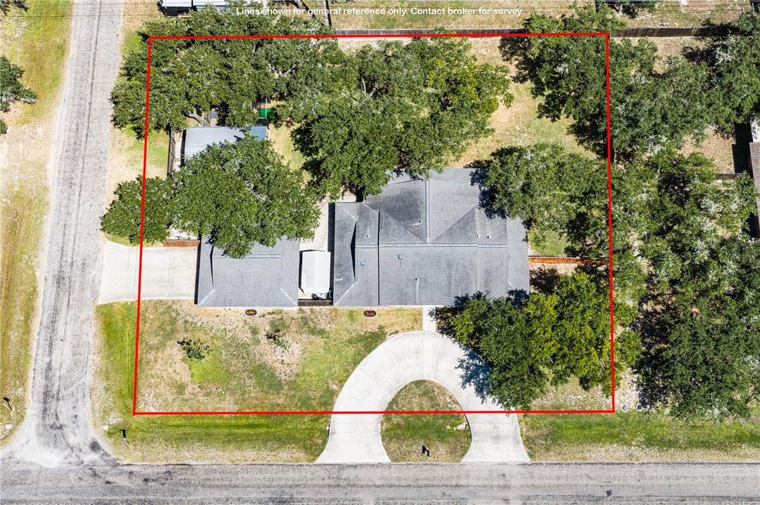 750 Redwood Ave Property Photo 2