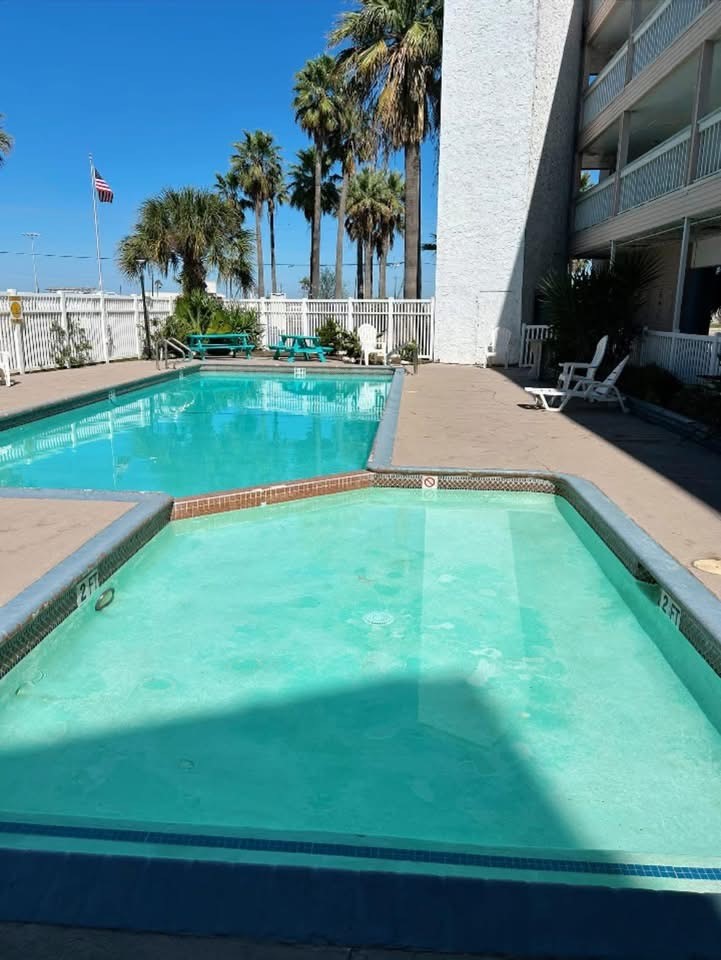3938 Surfside Blvd 3332 Property Photo 1