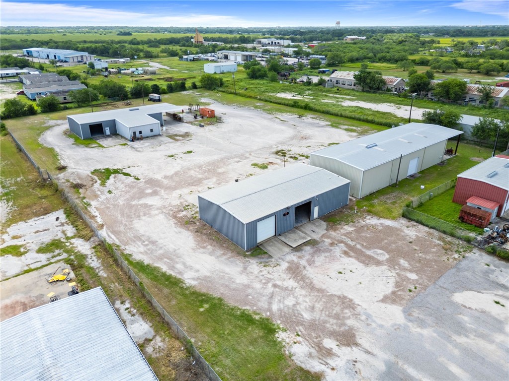 2404 N Us Highway 281 Property Photo 45