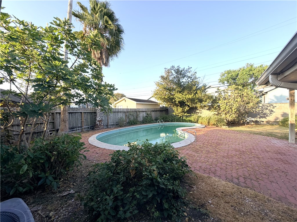 4117 Harry St Property Photo 3