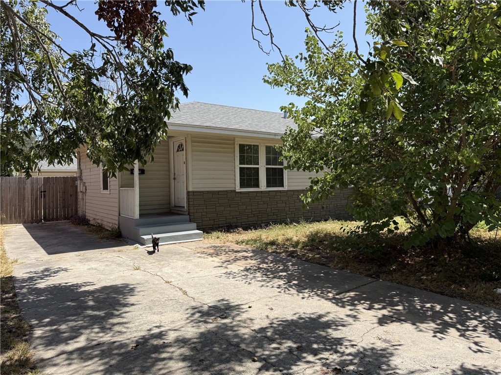 4214 Markins Dr Property Photo 1