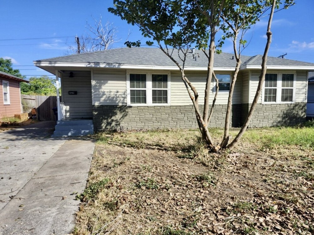 4214 Markins Dr Property Photo 1