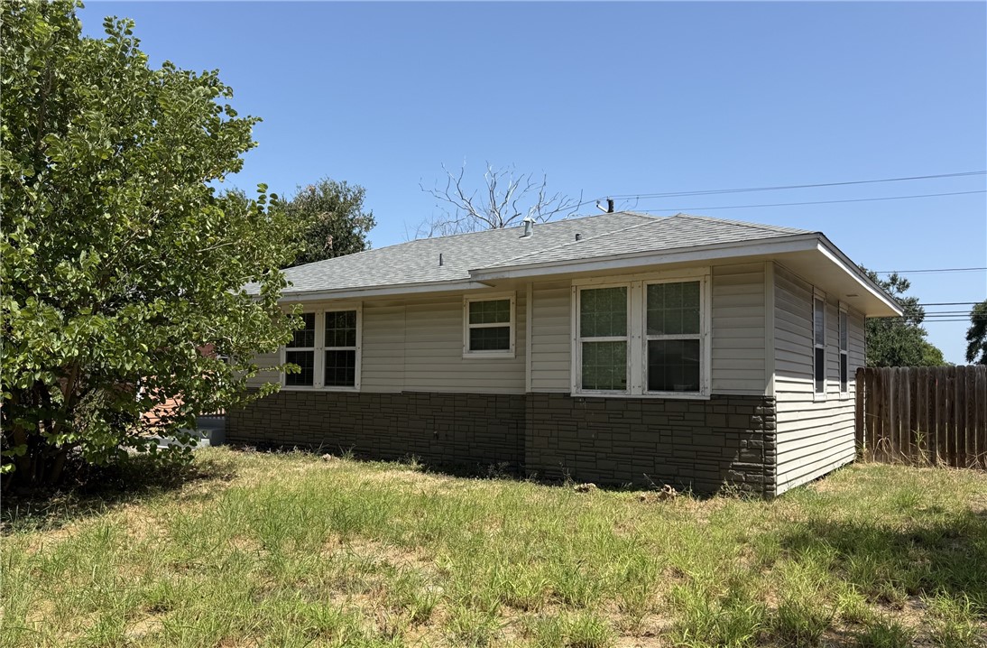 4214 Markins Dr Property Photo 2