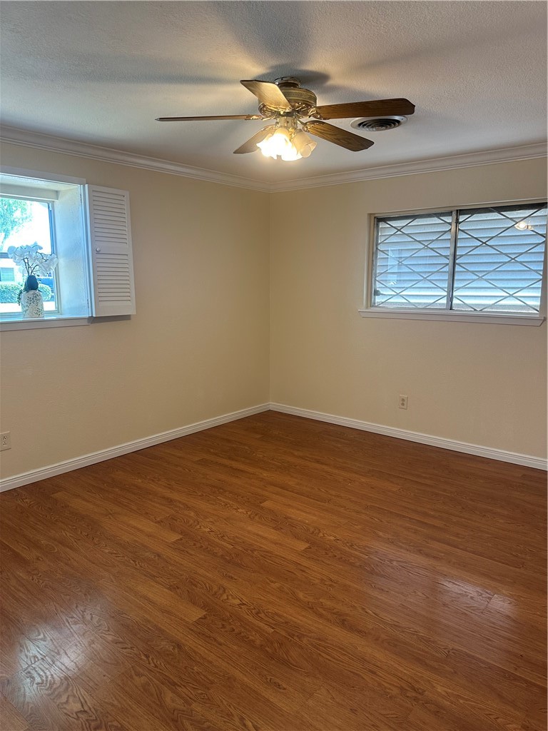 3505 Heritage Property Photo 11