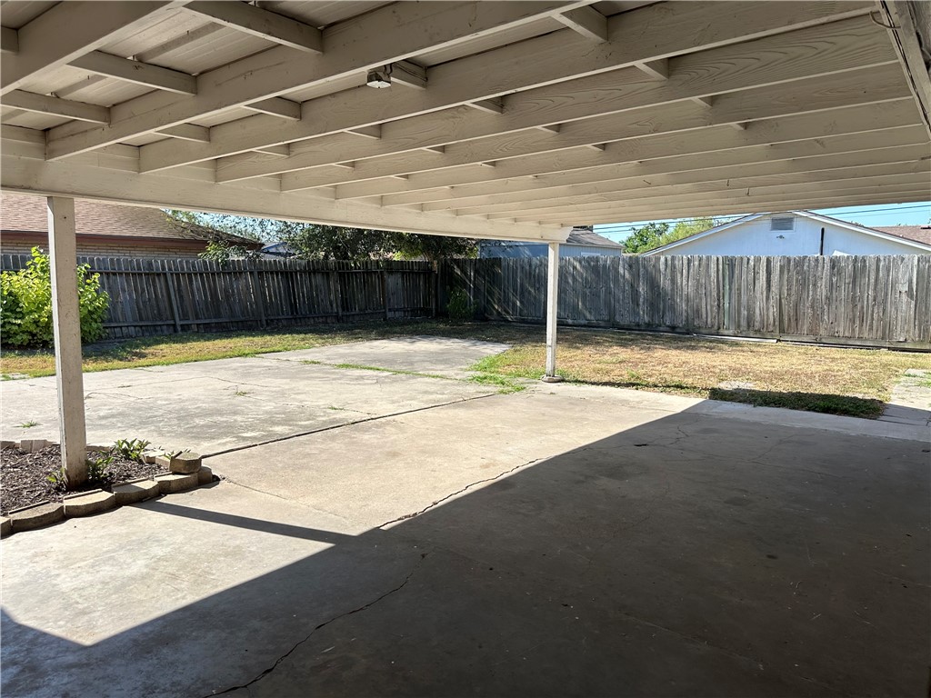 3505 Heritage Property Photo 17