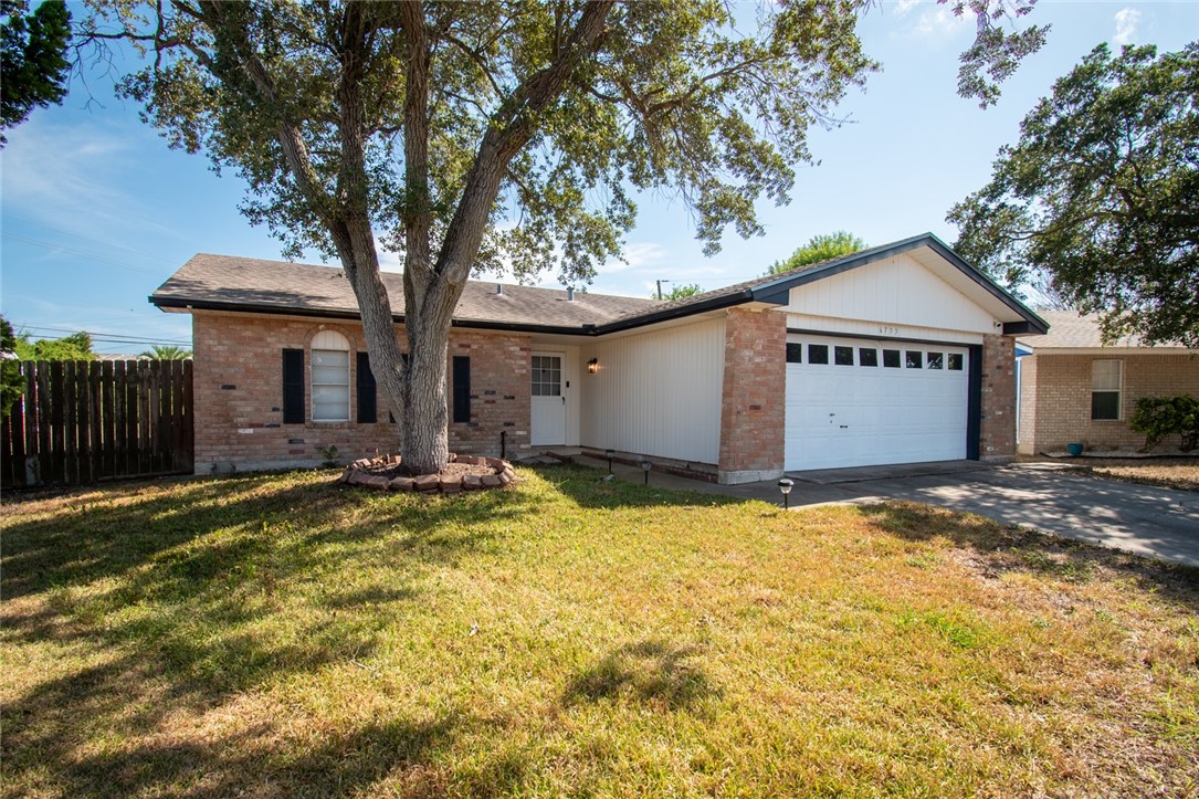 6733 Rhonda Dr Property Photo 2