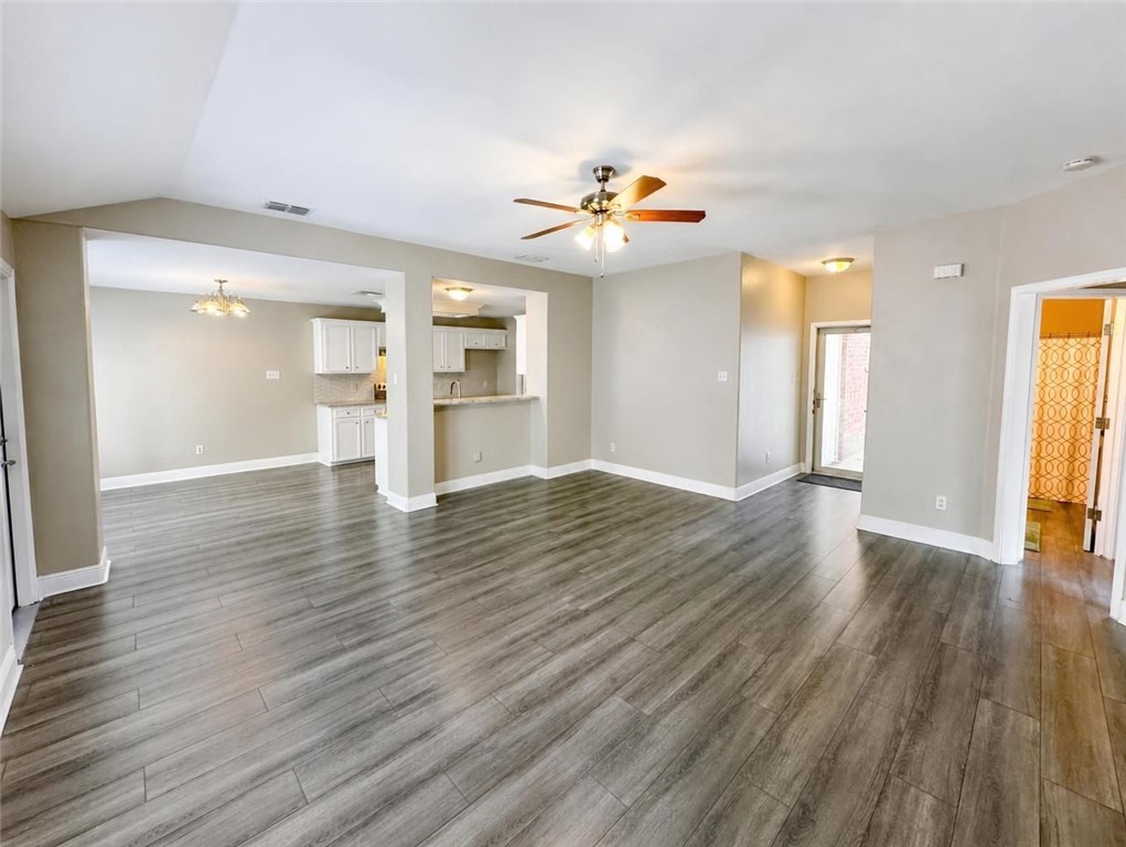 7802 Impala Dr Property Photo 8