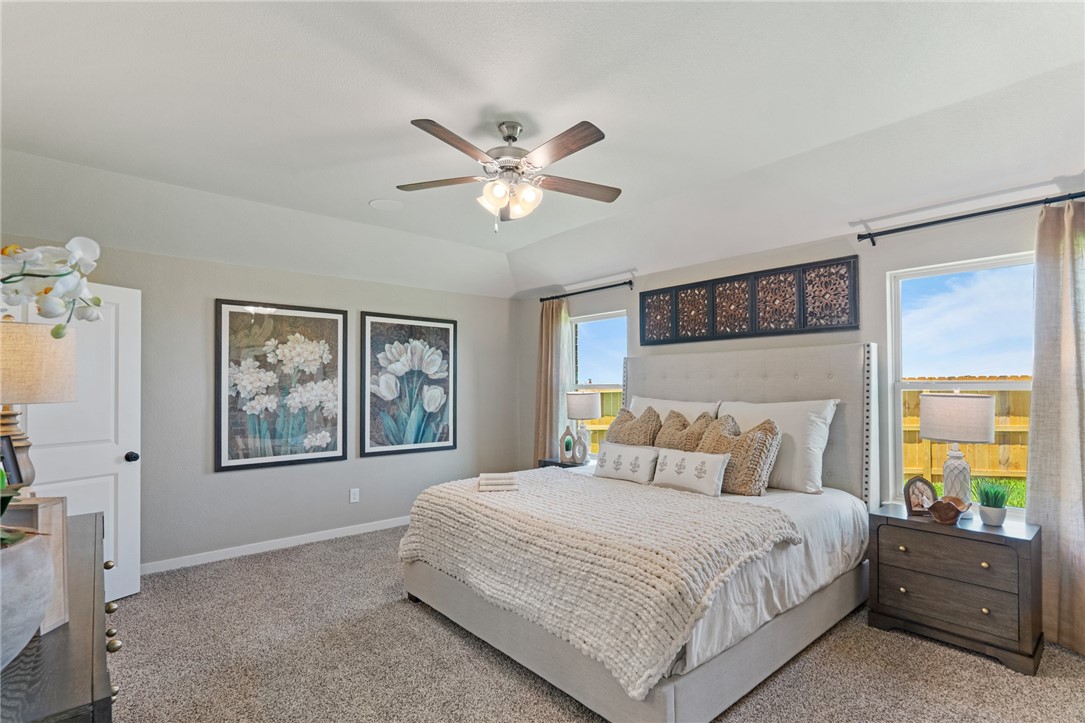 1401 Irigoyen St Property Photo 17