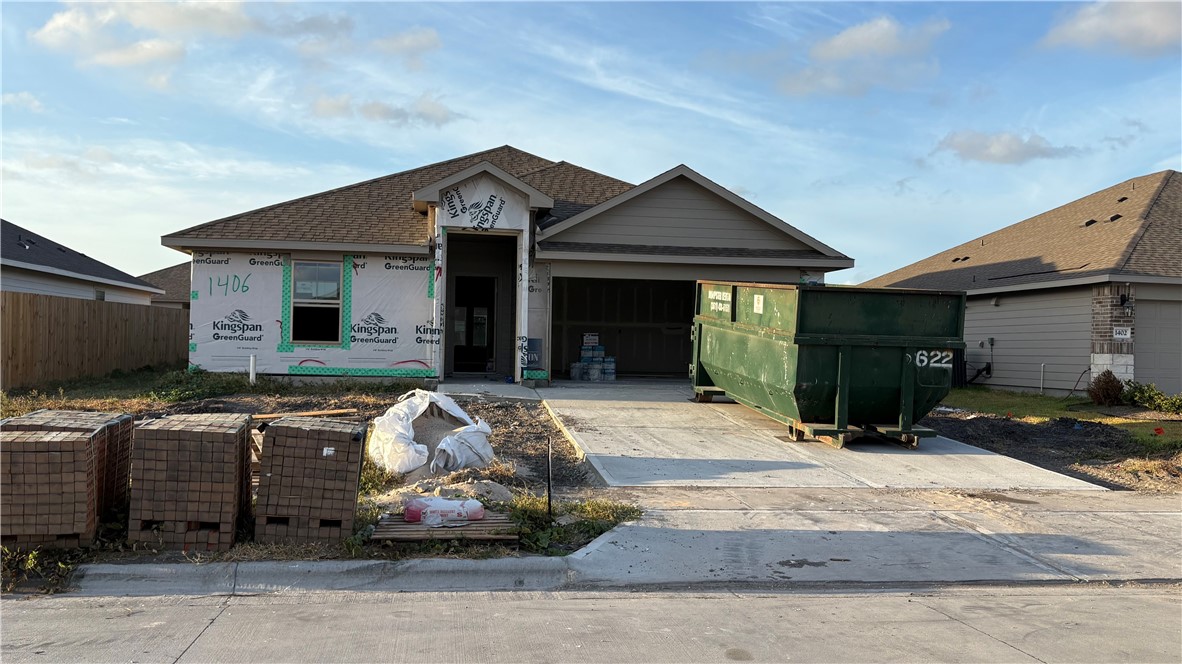 1406 Irigoyen St Property Photo
