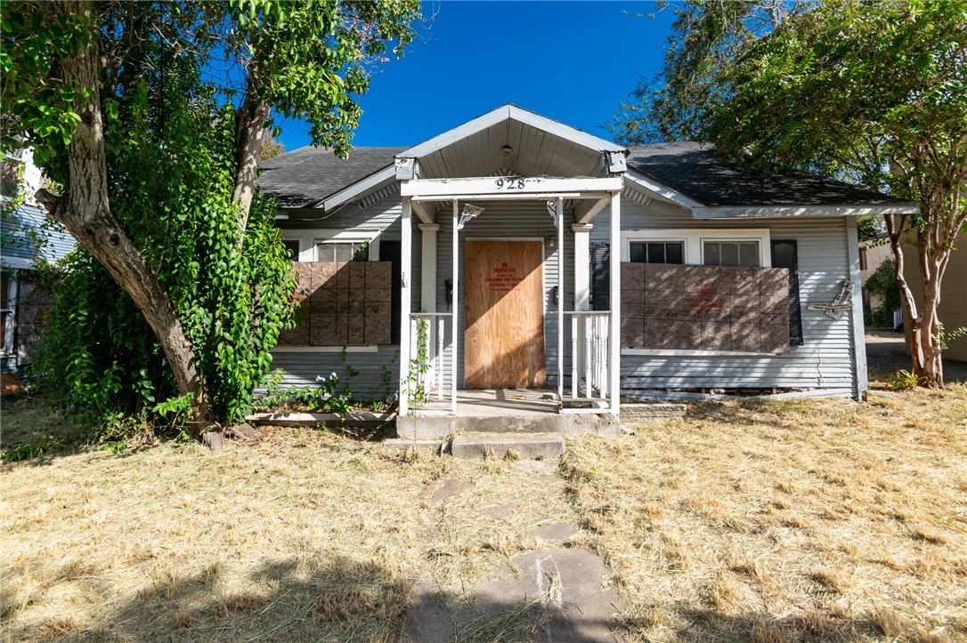 928 Park Ave Property Photo 1