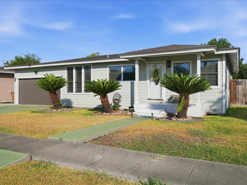 625 Sheridan Dr Property Photo 3