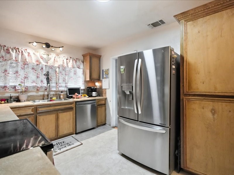 625 Sheridan Dr Property Photo 12