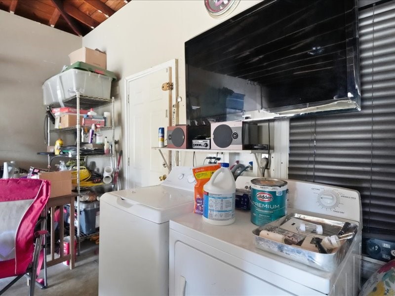 625 Sheridan Dr Property Photo 28