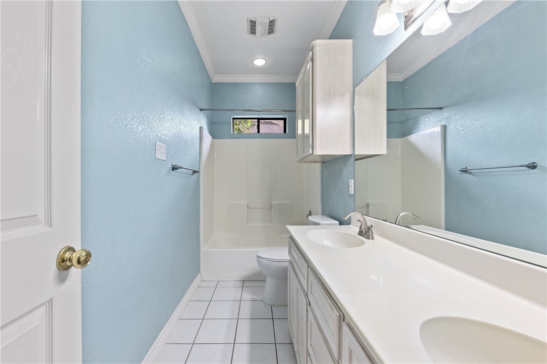 7725 Lake Baykal Dr Property Photo 37