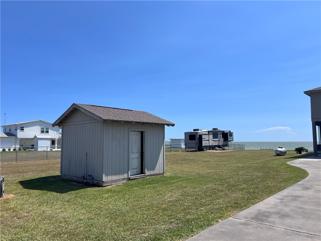 1377 Swans Point Property Photo 5