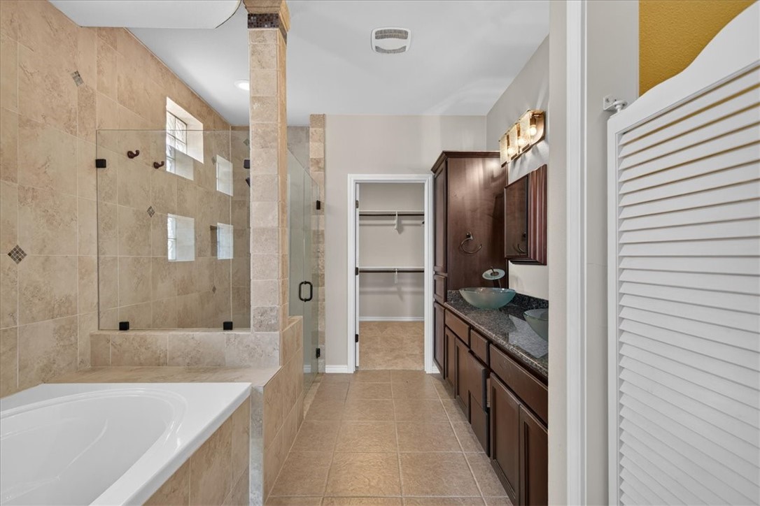 13857 Laffite Dr Property Photo 33