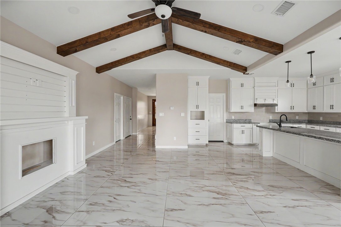 1700 Quail Trai Property Photo 9