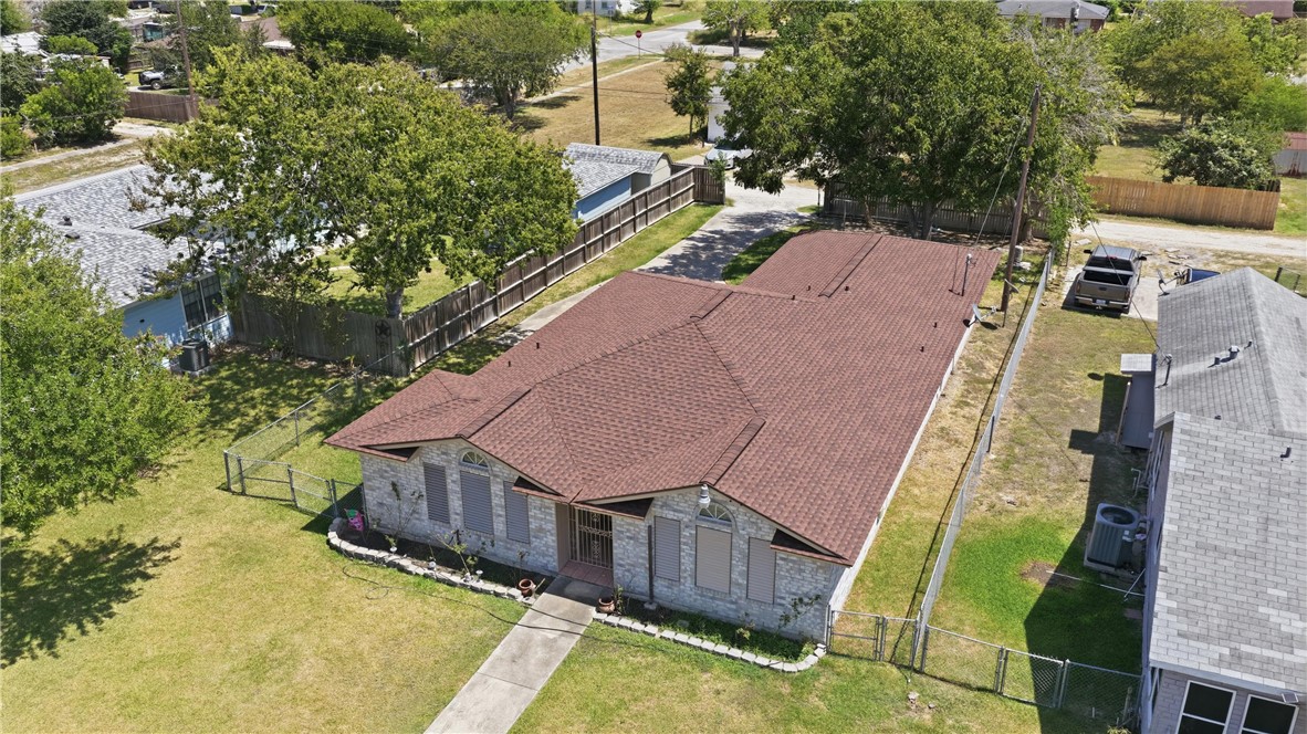 2538 San Angelo Property Photo 4