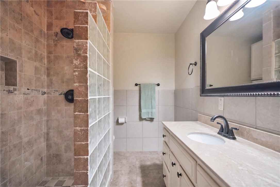 2538 San Angelo Property Photo 15
