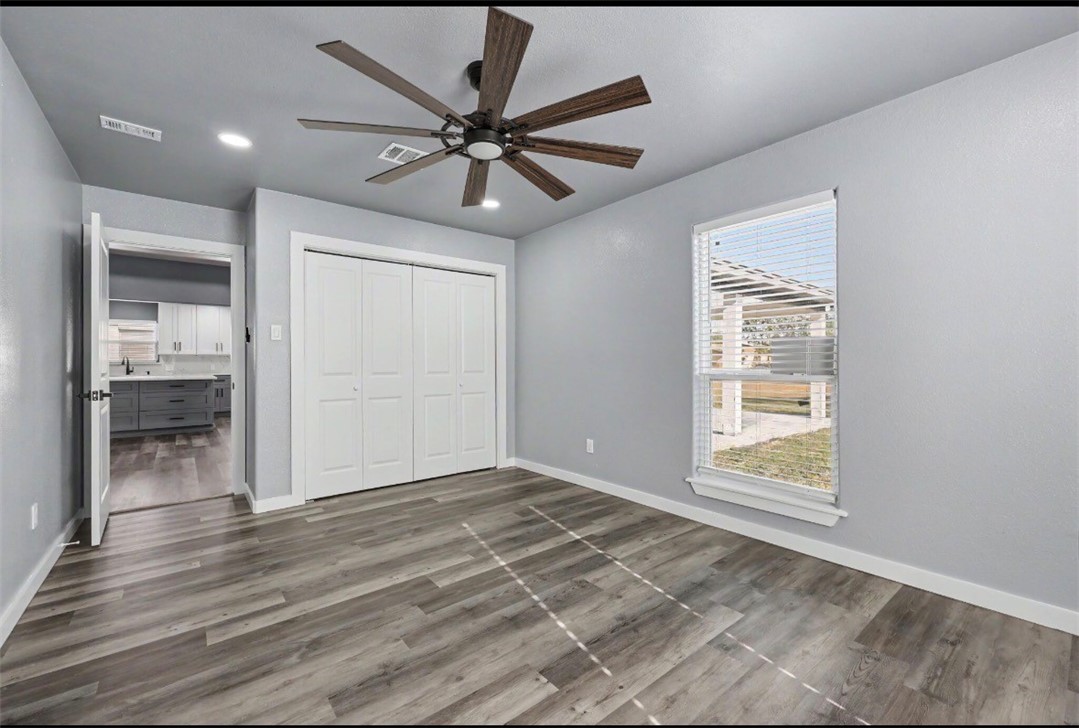950 Mendoza St Property Photo 17