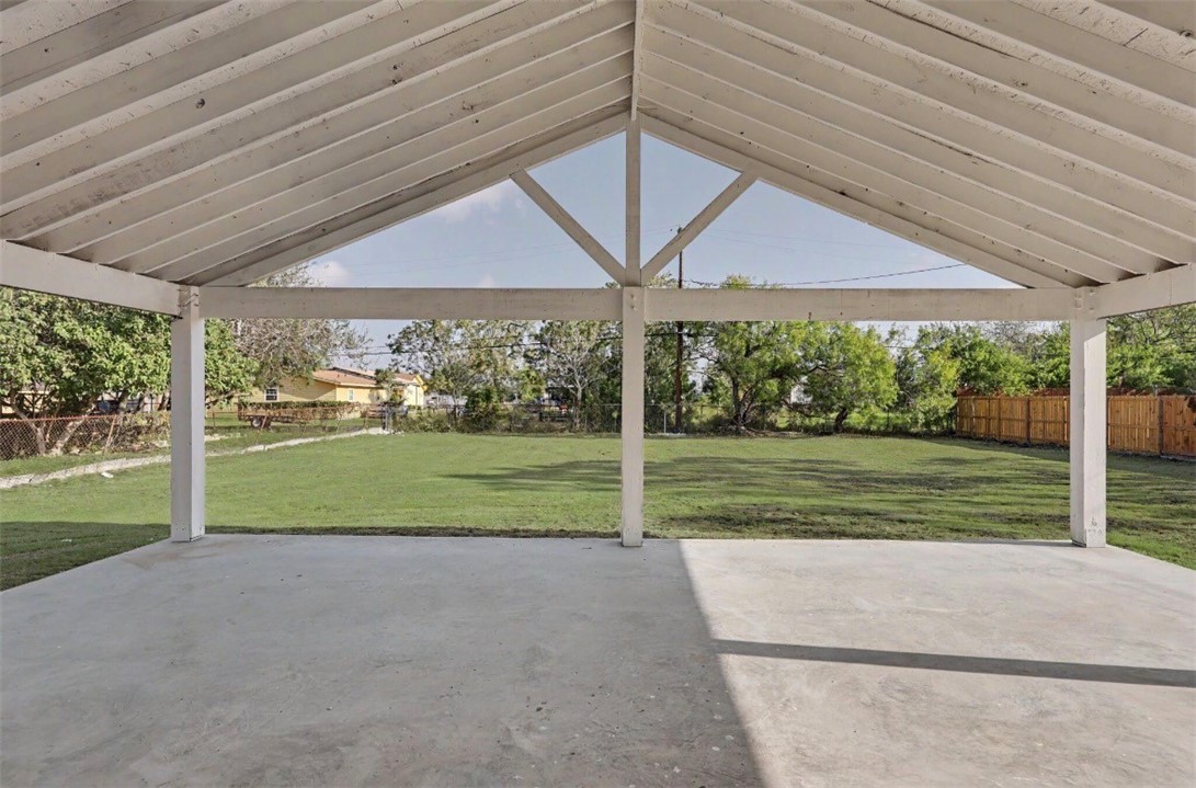 950 Mendoza St Property Photo 29