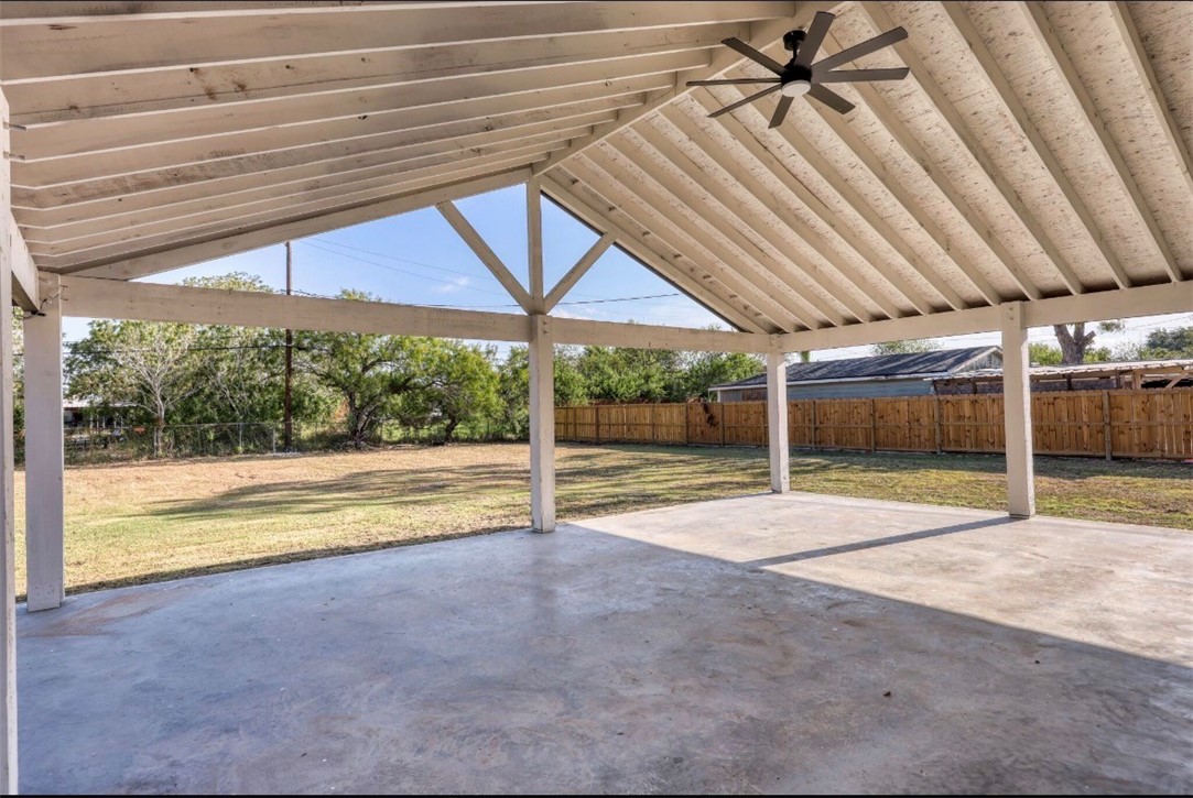 950 Mendoza St Property Photo 31