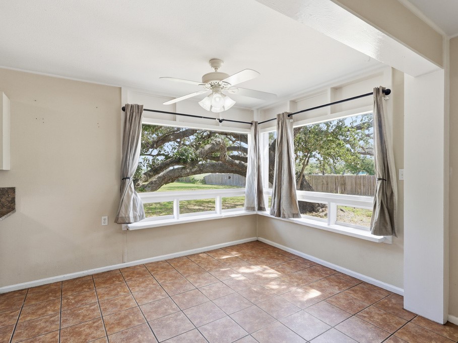 324 E King Property Photo 9