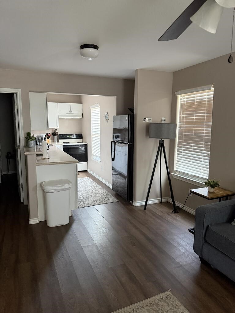 507 S Arch Property Photo 14