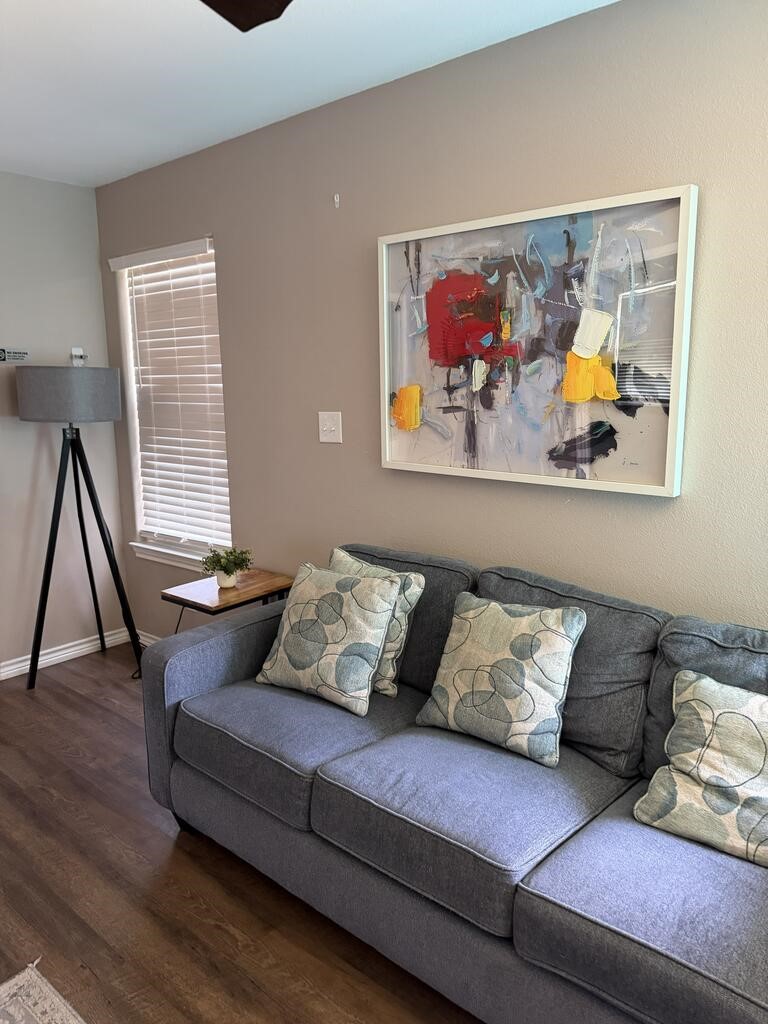 507 S Arch Property Photo 15