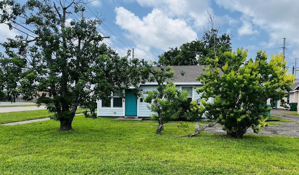 507 S Arch Property Photo 22