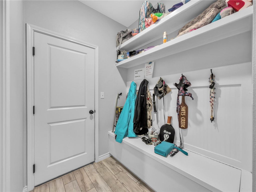 7626 Stampede Dr Property Photo 22
