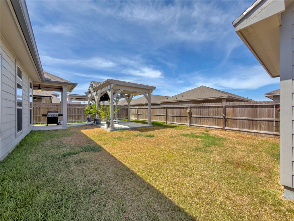 7626 Stampede Dr Property Photo 39