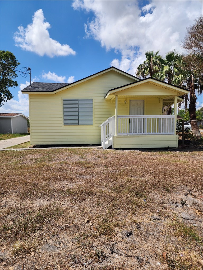 5405 Williams Dr Property Photo 1