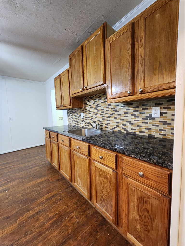 5405 Williams Dr Property Photo 4