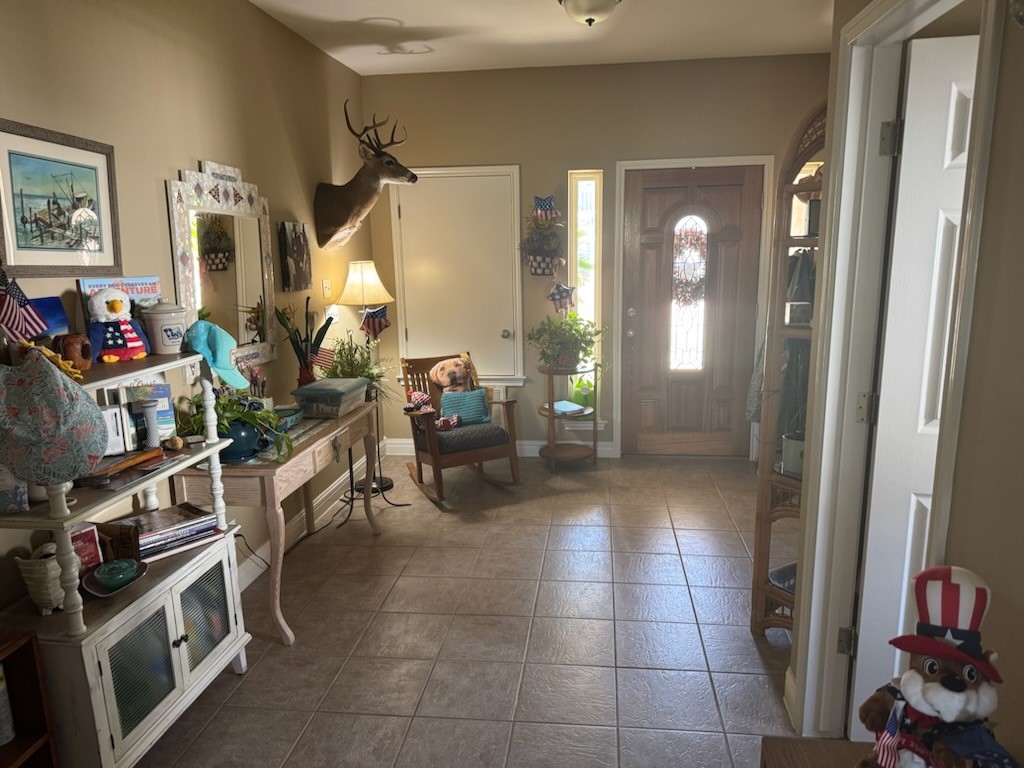 205 Port Saint Claire Property Photo 7
