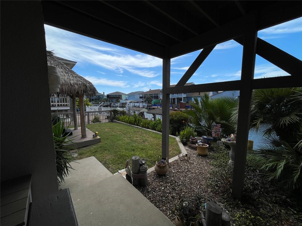 205 Port Saint Claire Property Photo 14