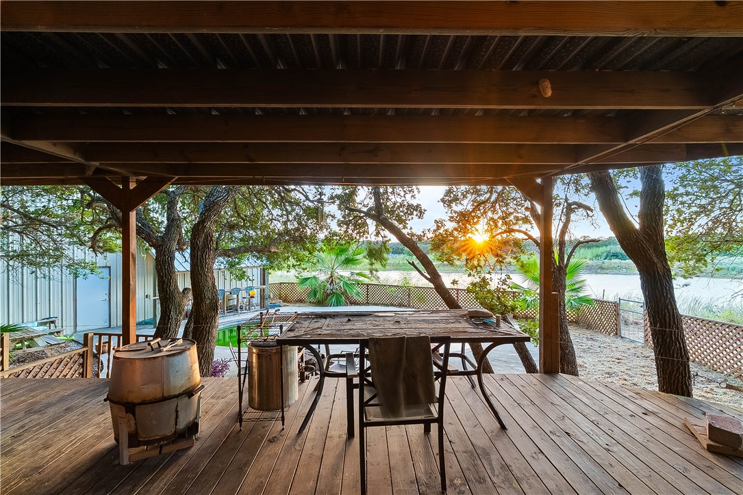 2301 Lone Star Road Property Photo 14