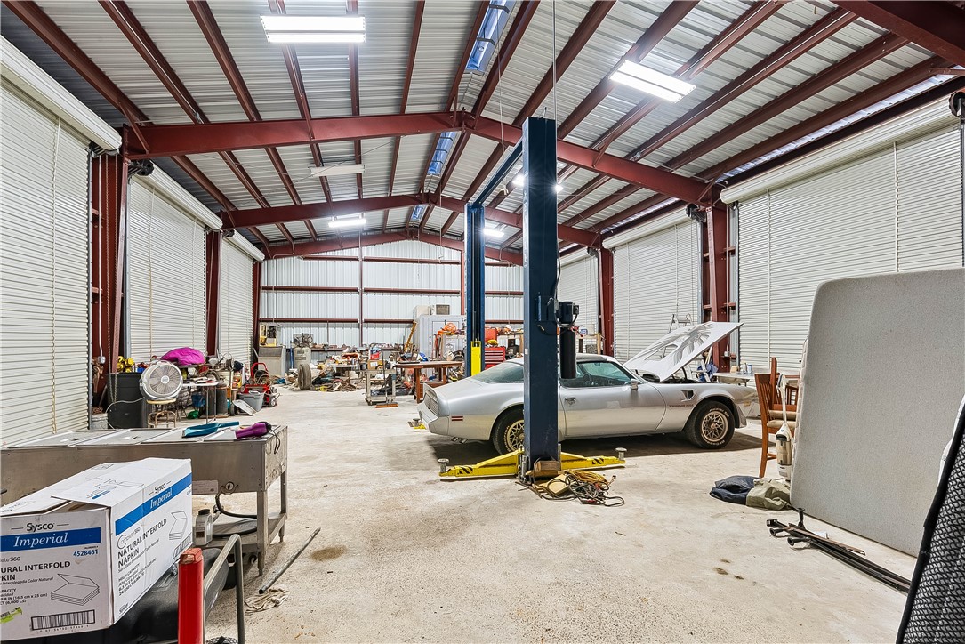 2301 Lone Star Road Property Photo 17