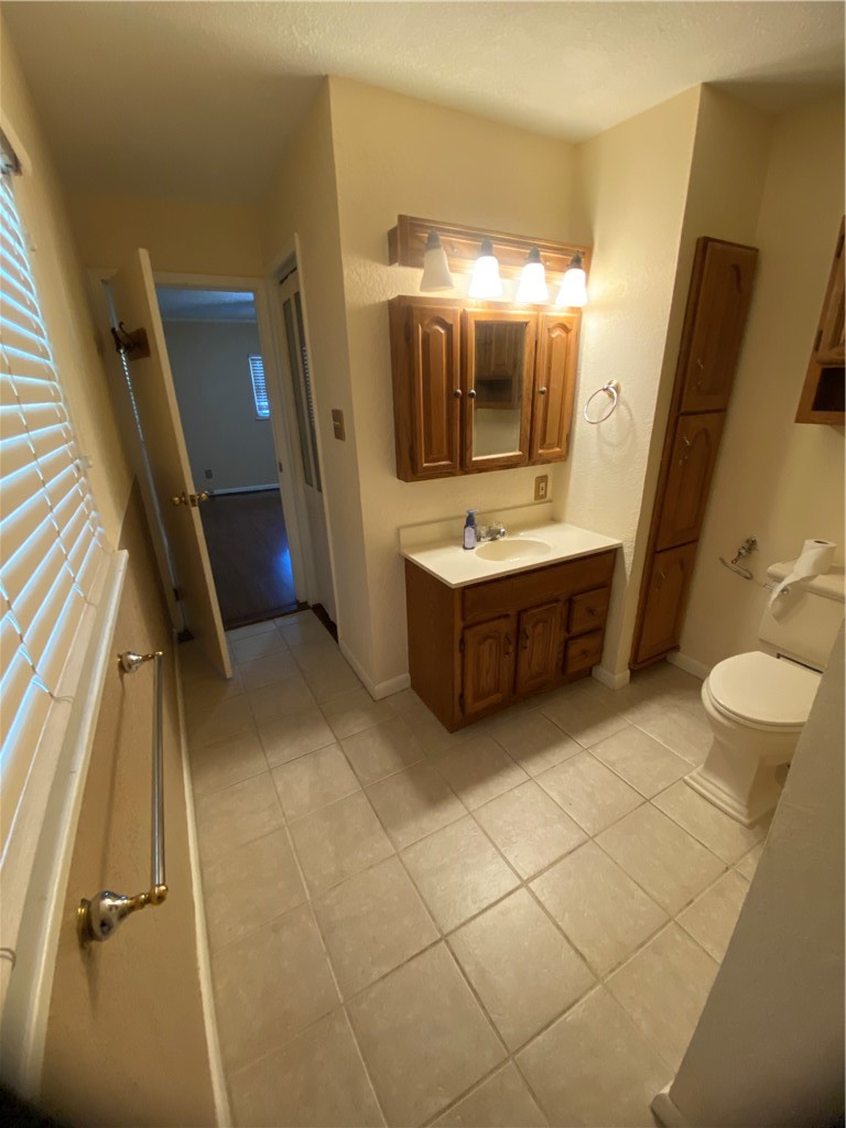 10721 Rockwood St Property Photo 6