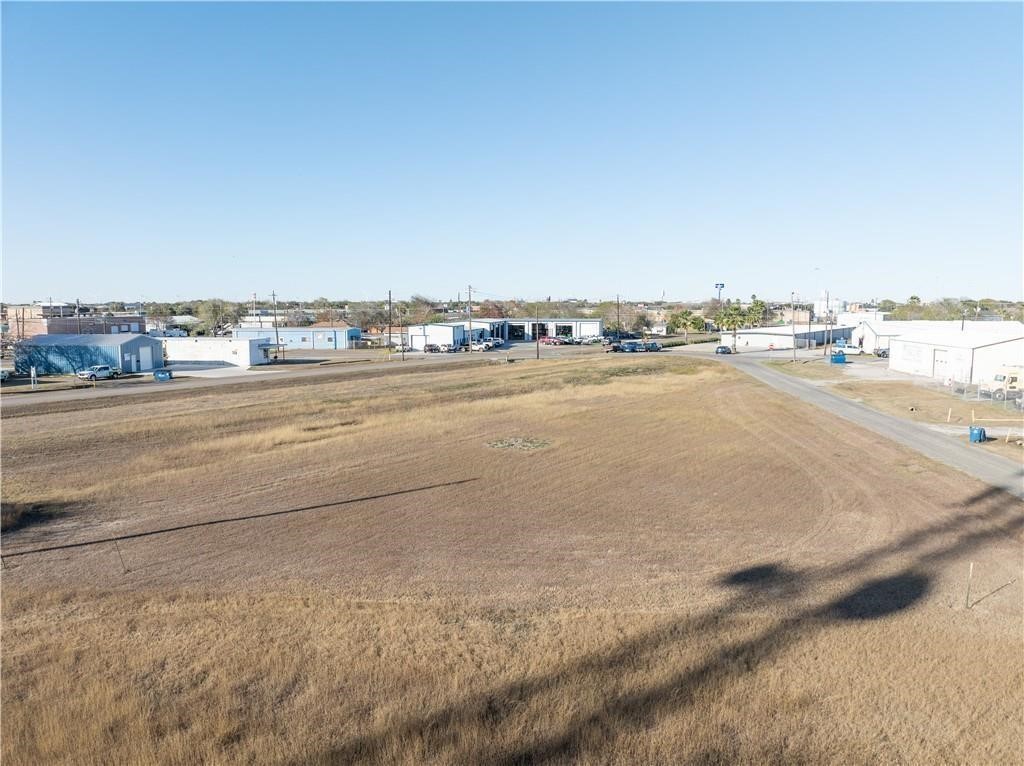 001 Commerce Ave Property Photo 1