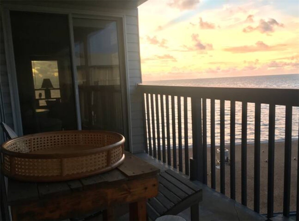 3402 Ocean Dr 37 Property Photo 1